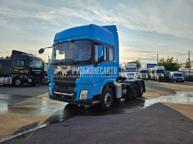 Купить Cедельный тягач  SHACMAN SX42584W324C 6х4 б/у (2022г., 81 100 км) в компании Русбизнесавто - изображение 1