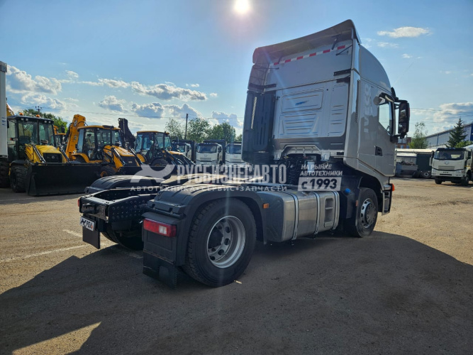 Купить Седельный тягач HONGYAN 908 4x2, б/у (2023 г., 39 965 км.)(3980) в компании Русбизнесавто - изображение 3