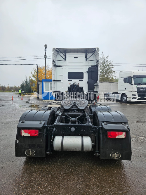 Купить Седельный тягач FAW J7 6x4, б/у (2023 г., 54 746 км.)(5564) в компании Русбизнесавто - изображение 4