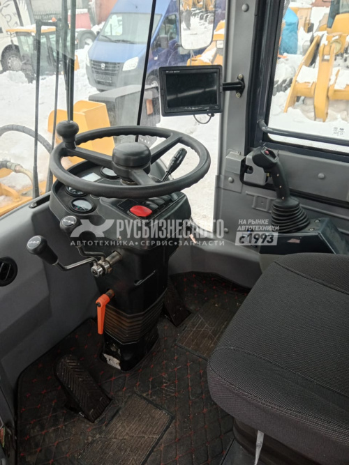 Купить Погрузчик фронтальный одноковшовый BULL SL300 б/у (2022 г., 135 м/ч) в компании Русбизнесавто - изображение 10