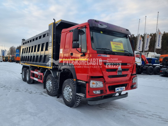 Купить Самосвал HOWO ZZ3407S3867E (8x4) б/у (2023 г. 13 000 км)(1311) в компании Русбизнесавто - изображение 0