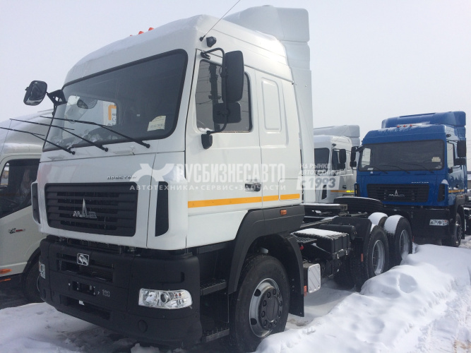 Купить Тягач 6х6 МАЗ 643228 Weichai, ССУ 1550, б/у (2020 г.24624 км) в компании Русбизнесавто - изображение 0