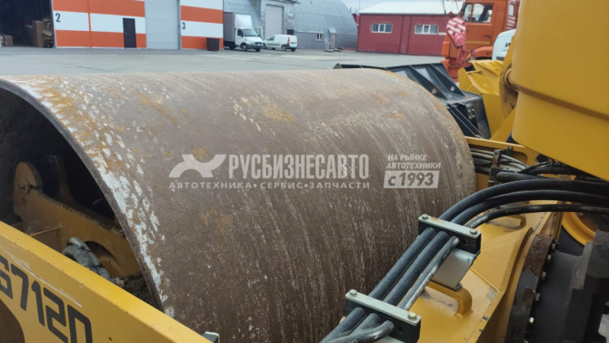 Купить Каток грунтовый SDLG RS7120 (полный привод) б\у (2021г., 6 416 м\ч) (0141) в компании Русбизнесавто - изображение 7