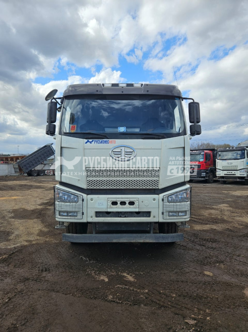 Купить Самосвал FAW J6 (8х4) б/у (2022 г., 43 501 км)(8918) в компании Русбизнесавто - изображение 1