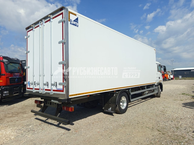 Купить Фургон изотермический АФ-77ZZ11-HS-02 на шасси HOWO T5G 4х2 (ZZ1167M621GE1)/ 8270 мм в компании Русбизнесавто - изображение 4
