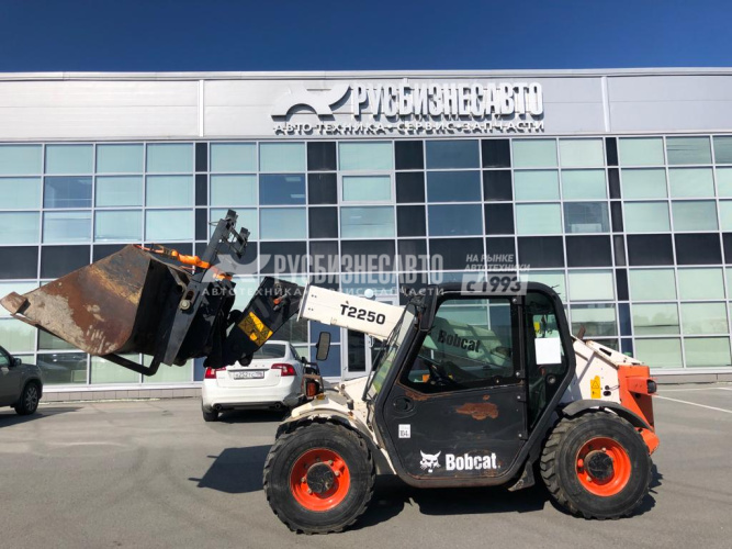 Купить Погрузчик телескопический BOBCAT T 2250 б/у (2012г., 8480м/ч) в компании Русбизнесавто - изображение 0