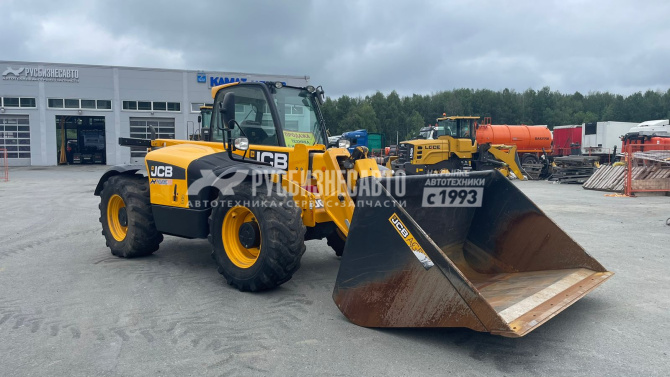 Купить Телескопический погрузчик JCB 536-60AG б/у (2020 г.в., 4753 м.ч.) (ковш+вилы) (2222) в компании Русбизнесавто - изображение 0