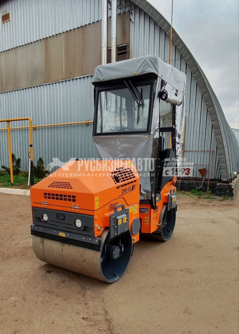 Купить Каток тротуарный двухвальцовый вибрационный DM-02-VD(масса 1,5 т. шир. вальца 0,9м) в компании Русбизнесавто - изображение 4