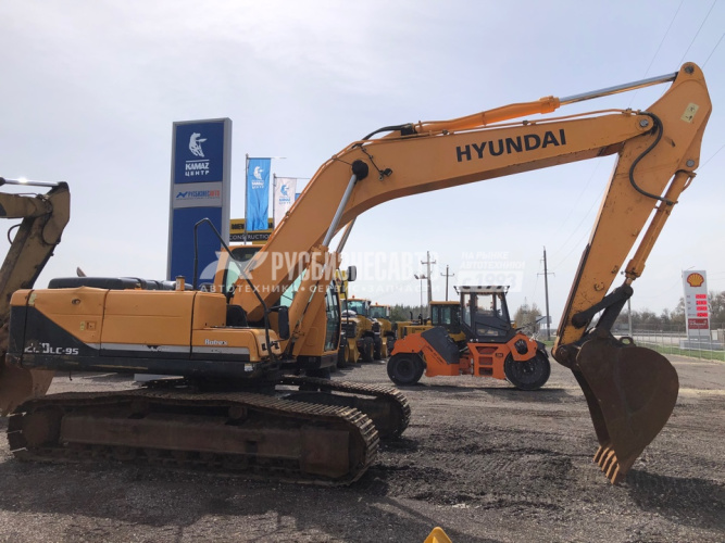 Купить Экскаватор гусеничный HYUNDAI R260LC-9S б/у (2014 г., 14 500 м.ч.) в компании Русбизнесавто - изображение 2