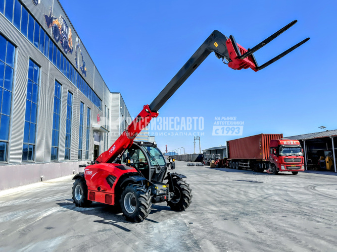 Купить ТЕЛЕСКОПИЧЕСКИЙ ПОГРУЗЧИК BULL TL7035 в компании Русбизнесавто - изображение 0