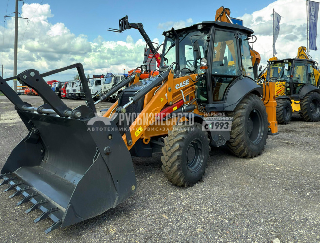 Купить Экскаватор-погрузчик CASE 570SV (с параллельной стрелой и вилами, Индия) в компании Русбизнесавто - изображение 0