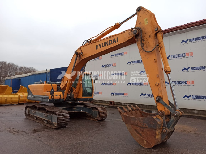 Купить Экскаватор гусеничный HYUNDAI R260LC-9S б/у (2018 г., 3 200 м.ч.) в компании Русбизнесавто - изображение 0