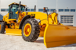 Автогрейдер LGCE G9190F (передний отвал, средний отвал, рыхлитель)