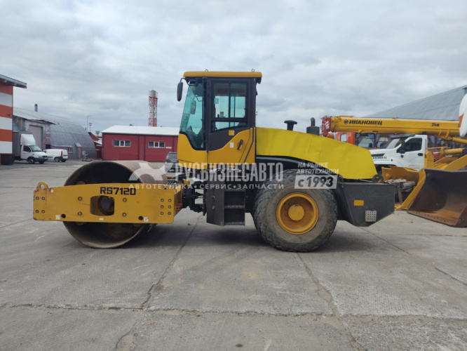 Купить Каток грунтовый SDLG RS7120 (полный привод) б\у (2021г., 6 416 м\ч) (0141) в компании Русбизнесавто - изображение 0