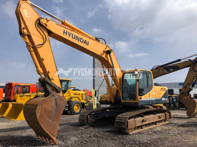 Купить Экскаватор гусеничный HYUNDAI R260LC-9S б/у (2014 г., 14 500 м.ч.) в компании Русбизнесавто - изображение 1