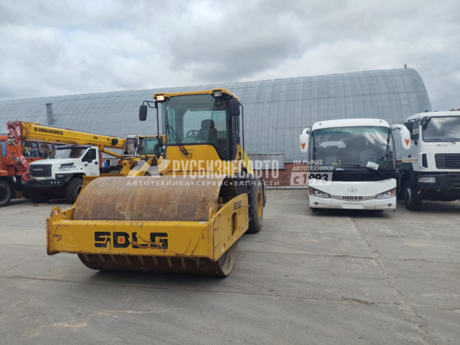 Купить Каток грунтовый SDLG RS7120 (полный привод) б\у (2021г., 6 416 м\ч) (0141) в компании Русбизнесавто - изображение 1