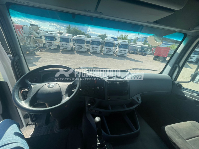 Купить КАМАЗ 5490-DC (МКПП)седельный тягач б/у (2019 г., 154 773 км.)(1124) новая резина на задней оси в компании Русбизнесавто - изображение 4