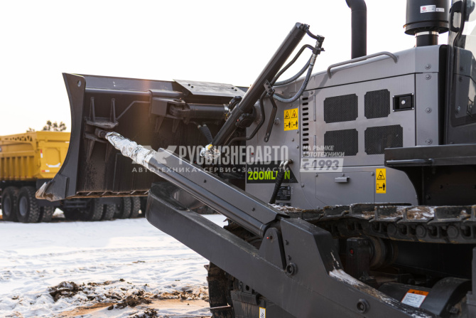 Купить Бульдозер гусеничный ZOOMLION ZD170G (кондиционер, гусеница 510мм, без рыхлителя) в компании Русбизнесавто - изображение 1