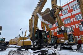 Экскаватор гусеничный LOVOL FR330D б/у (2022 г.в., 2 424 м.ч.)(0561)