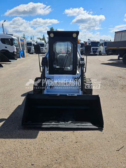 Купить Мини погрузчик Bull SL 700 б/у (2022 г., 246 м.ч.)(2521) в компании Русбизнесавто - изображение 1