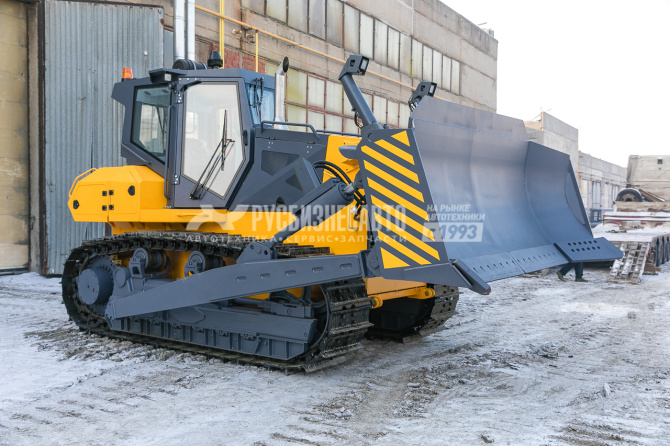 Купить Бульдозер ДСТ - Урал D12 (D12.0101) в компании Русбизнесавто - изображение 0