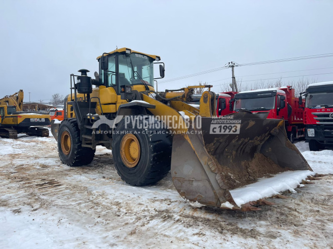 Купить Погрузчик фронтальный одноковшовый SDLG L975F (2019 г. 16 575 м/ч) в компании Русбизнесавто - изображение 0