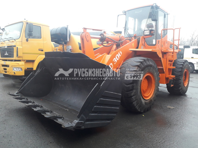 Купить Погрузчик фронтальный DOOSAN, DISD, SD300 б/у (2017г.,12 456 м.ч.) в компании Русбизнесавто - изображение 0