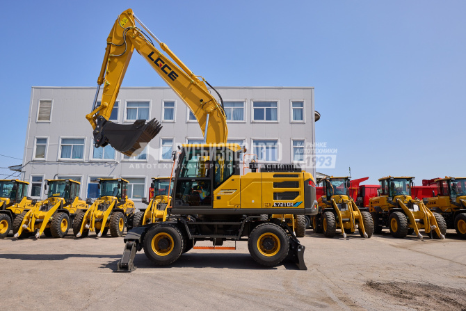 Купить Экскаватор колесный LGCE E7210H (Квик-каплер гидр, Двухпоточная гидролиния (X3)) в компании Русбизнесавто - изображение 0