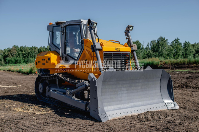 Купить Бульдозер ДСТ-Урал D9 (D9.0101) в компании Русбизнесавто - изображение 0