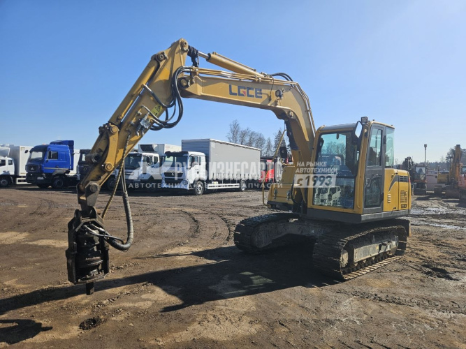 Купить Экскаватор гусеничный LGCE E690F двухпоточная  гидролиния б/у (2024 г.в., 1038 м.ч)(0010) в компании Русбизнесавто - изображение 7