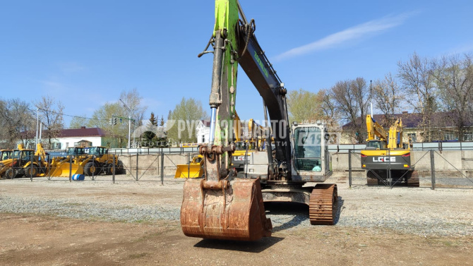 Купить Экскаватор гусеничный ZOOMLION ZE245E б/у (2022 г.в., 4 134 м.ч.)(5015) в компании Русбизнесавто - изображение 1