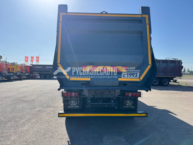 Купить Самосвал SITRAK C7H 8x4 ( ZZ3316V386ME ) / 7.1*2.3*1.5+0.3 / 24-29 м3 / наклон / МКПП без ретард в компании Русбизнесавто - изображение 3