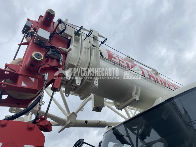 Купить КС 55721-7В ПИОНЕР автокран 35 т., с гуськом (FAW-3310) ОВАЛОИД колесная формула 8х4 в компании Русбизнесавто - изображение 3