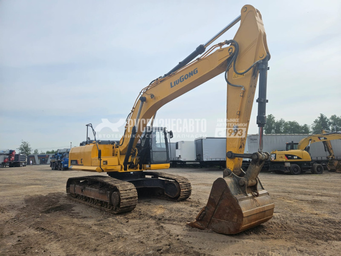 Купить Экскаватор гусеничный Liugong CLG933E б/у (2022г., 5 741 м/ч) (3327) в компании Русбизнесавто - изображение 0