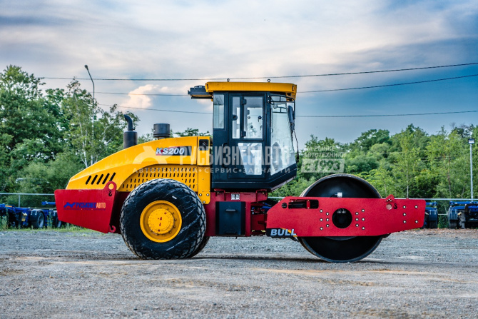 Купить Каток грунтовый полноприводный BULL KS200 в компании Русбизнесавто - изображение 0
