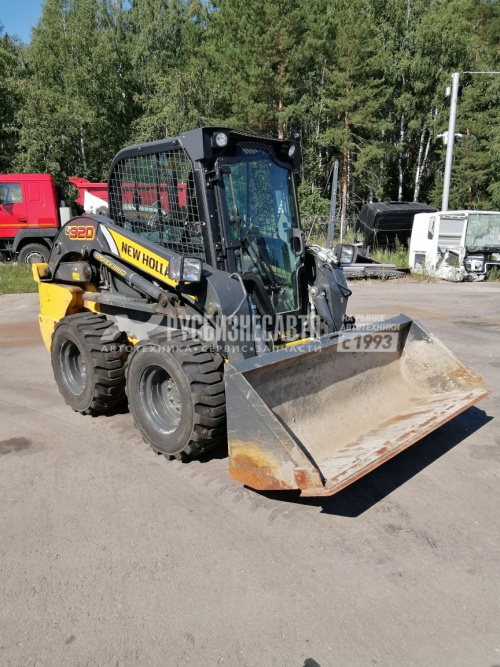 Купить Мини-погрузчик New Holland L320 б/у ( 2021г.в. 314 м/ч) в компании Русбизнесавто - изображение 0