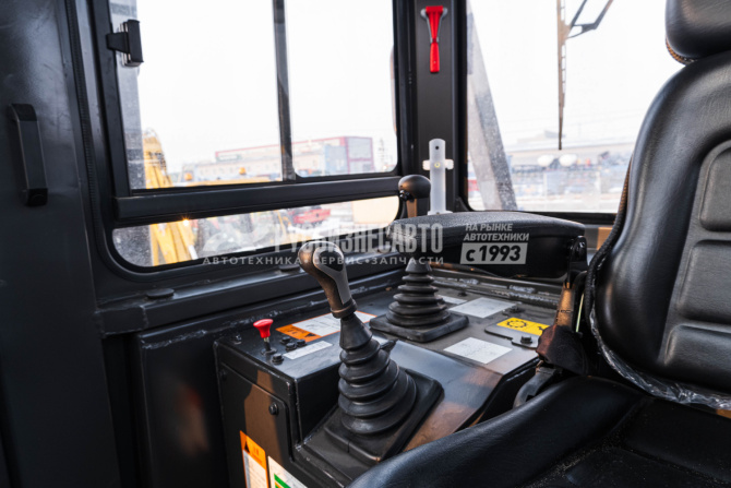 Купить Бульдозер гусеничный ZOOMLION ZD340G (ROPS, кондиционер, гусеница 560мм, однозубый рыхлитель) в компании Русбизнесавто - изображение 6