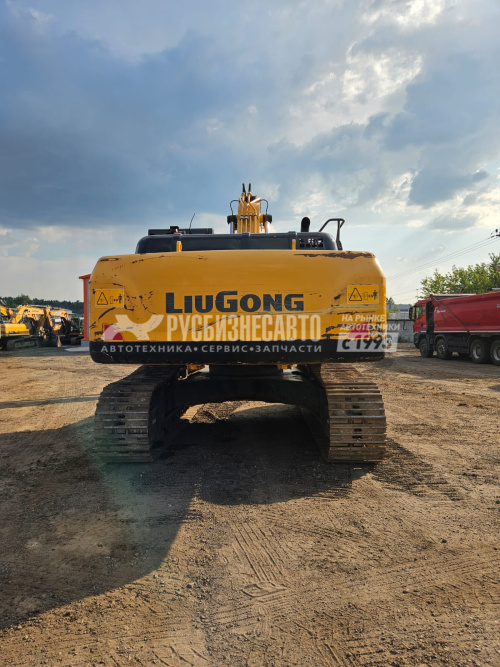 Купить Экскаватор гусеничный Liugong CLG933E б/у (2022г., 5 385 м/ч) (3325) в компании Русбизнесавто - изображение 4