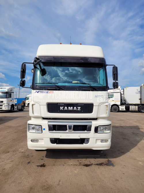 Купить КАМАЗ 5490-S5 АКПП седельный тягач б/у (2020 г., 260 472 км.) в компании Русбизнесавто - изображение 1