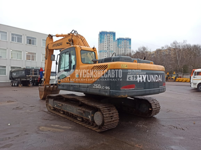Купить Экскаватор гусеничный HYUNDAI R260LC-9S б/у (2018 г., 3 200 м.ч.) в компании Русбизнесавто - изображение 5