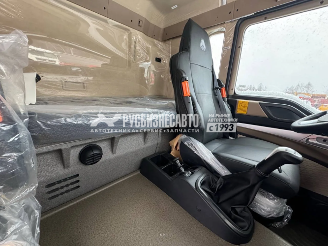 Купить Самосвал HOWO T5G 8x4 ( ZZ3317V306GE1 ) / 6.3*2.3*1.5+0.3 / 22-26 м3 / наклон / п.ч. 5.26 2025г.в. в компании Русбизнесавто - изображение 4