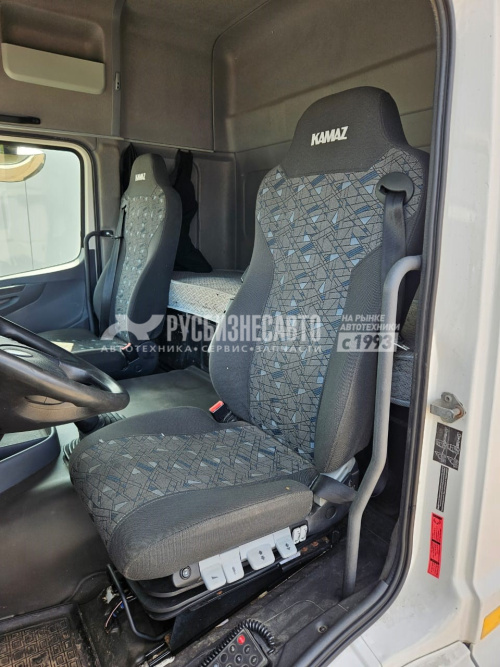 Купить КАМАЗ 5490 (M1840), МКПП седельный тягач б/у (2021 г., 423 001 км.)(3744) - новая резина зад. ось. в компании Русбизнесавто - изображение 1