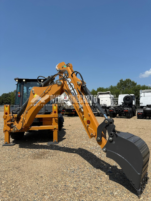 Купить Экскаватор-погрузчик CASE 570SV (с параллельной стрелой и вилами, Индия) в компании Русбизнесавто - изображение 8