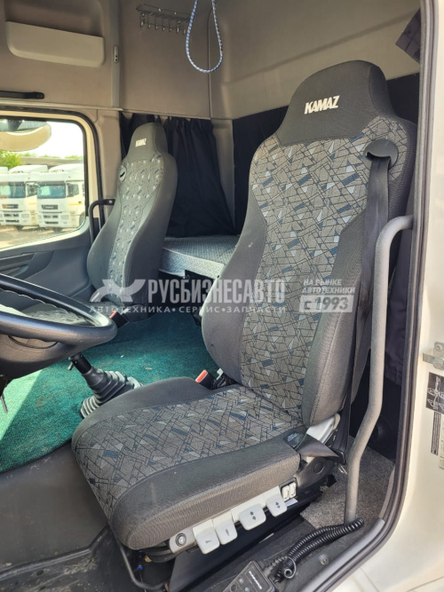Купить КАМАЗ 5490-S5 МКПП седельный тягач б/у (2020 г., 186 693 км.) в компании Русбизнесавто - изображение 8