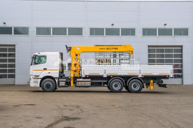 Купить КМУ КАМАЗ 65207-1002-87 (Евро-5) + SOOSAN SCS746L верх.упр. + борт сталь 6,8м. в компании Русбизнесавто - изображение 1