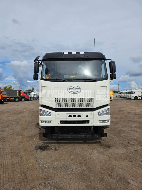 Купить Самосвал FAW J6 (8х4) б/у (2022 г., 44 606 км) в компании Русбизнесавто - изображение 1