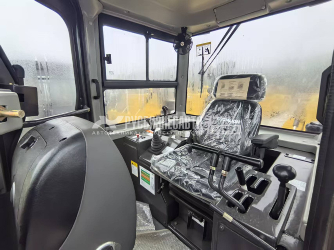 Купить Бульдозер гусеничный ZOOMLION ZD220-3 (кондиционер, гусеница 560мм, трёхзубый рыхлитель) в компании Русбизнесавто - изображение 4