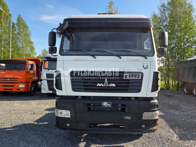 Купить Седельный тягач МАЗ-643028-570-020 6x4, б/у (2023 г., 123 478 км.)(1552) в компании Русбизнесавто - изображение 5