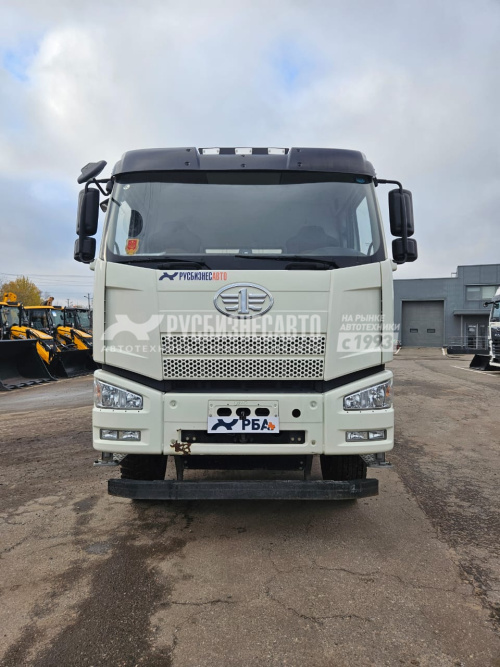 Купить Автобетоносмеситель TIGARBO 69367S на шасси FAW 8х4 б/у (2023 г.в. 12 458 км) (0058)сбер комиссия в компании Русбизнесавто - изображение 1