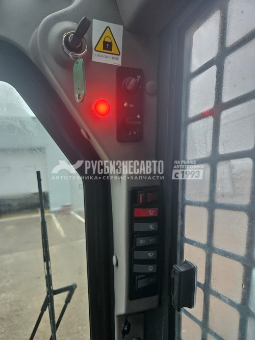 Купить Мини-погрузчик SUNWARD SWL4028  б/у (2023 г.в., 2 632 м.ч) (0284) Сбер комиссия в компании Русбизнесавто - изображение 14